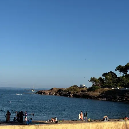 Cap Esterel 2 Pieces Climatise Vue Et Piscines Ref E1 219 *